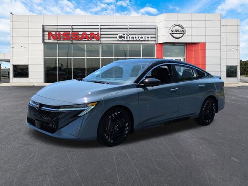 New 2026 Nissan Sentra SR w/ SR Premium Package FWD image 7