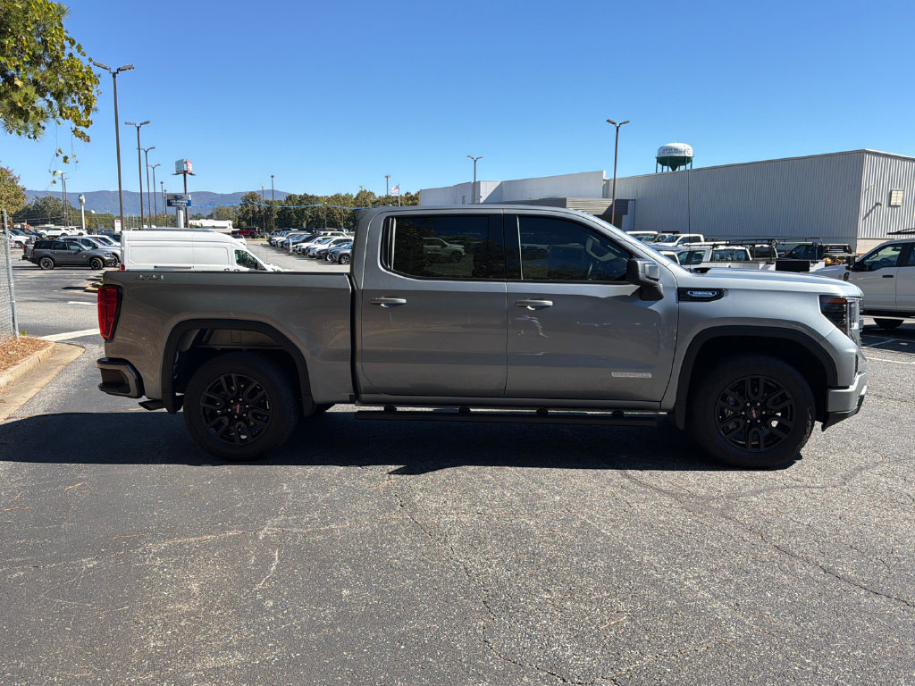 Used 2024 GMC Sierra 1500 Elevation AWD/4WD image 8