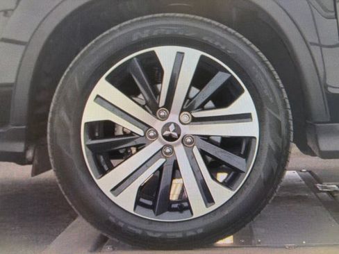 Used 2024 Mitsubishi Outlander Sport AWD image 17