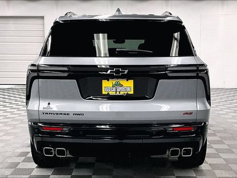 Used 2026 Chevrolet Traverse RS AWD/4WD image 5
