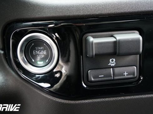 Used 2024 Chevrolet Silverado 1500 RST w/ Protection Package AWD/4WD image 30