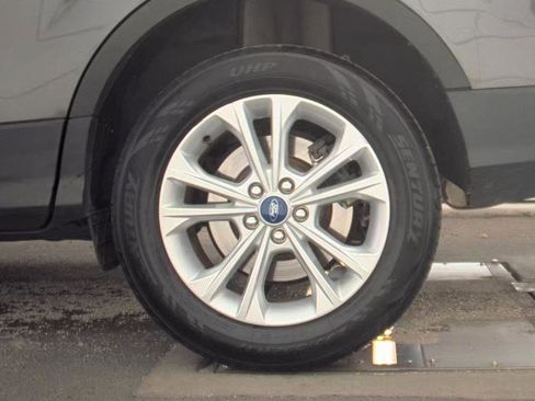 Used 2018 Ford Escape SEL FWD image 7