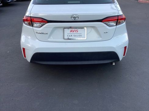 Used 2025 Toyota Corolla LE image 2