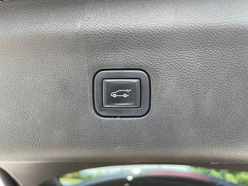 Used 2020 Buick Enclave Essence w/ LPO, Floor Liner Package FWD image 13