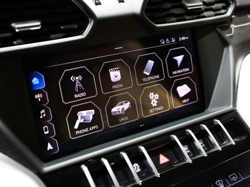 Used 2019 Lamborghini Urus AWD/4WD image 37