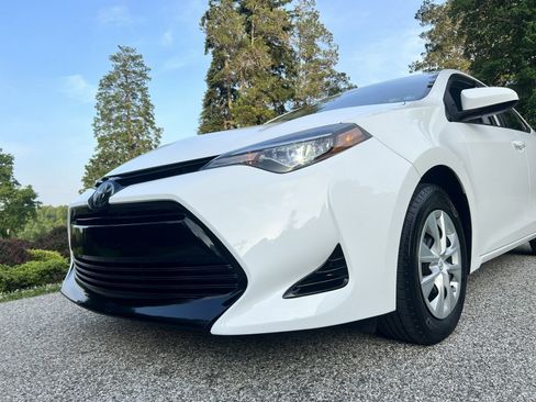 Used 2017 Toyota Corolla L w/ Carpet Mat Package (TMS) FWD image 96