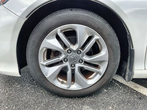 Used 2019 Honda Accord LX image 18