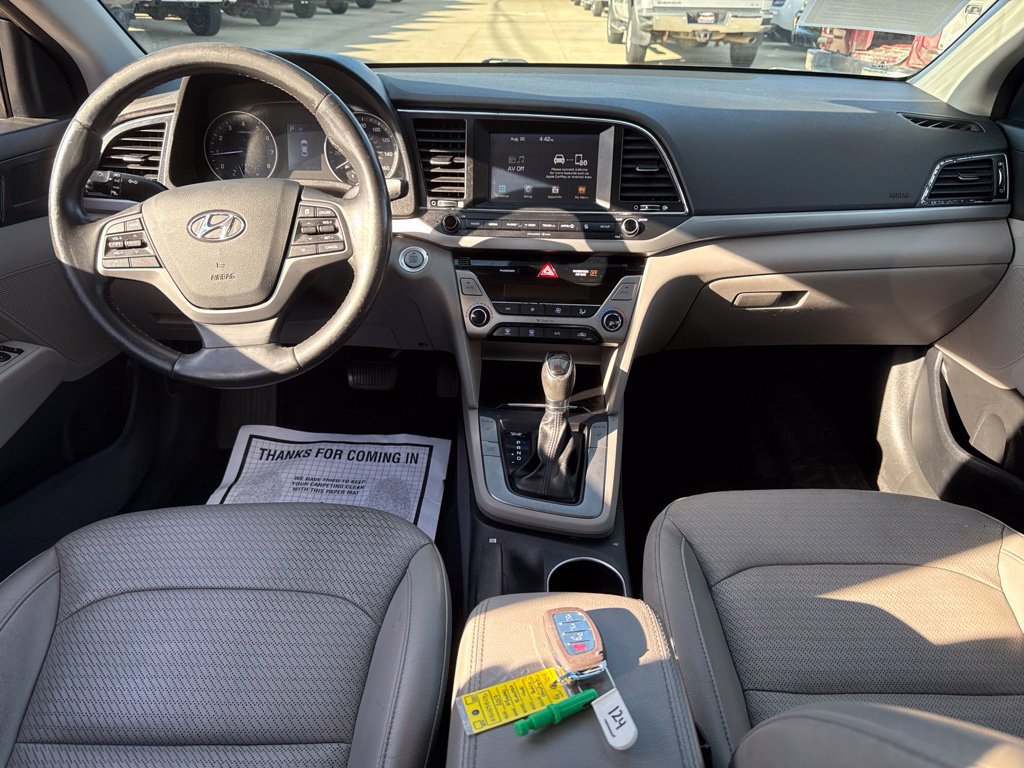 Used 2017 Hyundai Elantra Limited FWD image 36