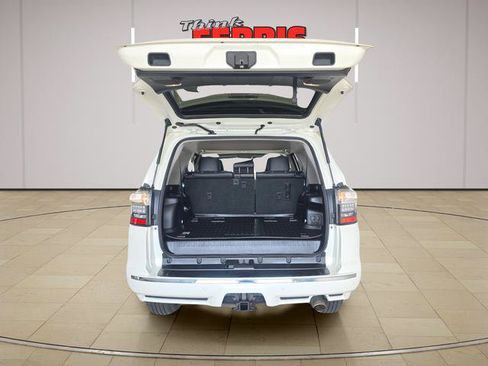 Used 2023 Toyota 4Runner Limited AWD/4WD image 9