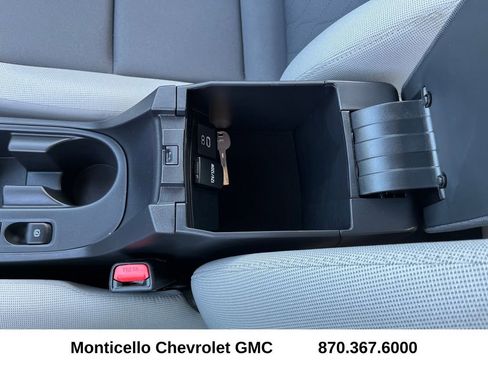 Used 2025 Toyota Corolla LE image 20