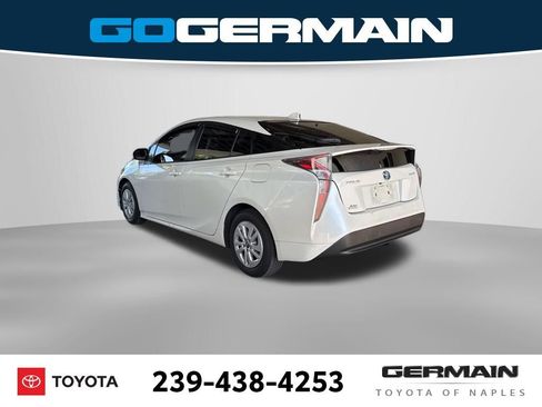 Used 2016 Toyota Prius Two FWD image 4