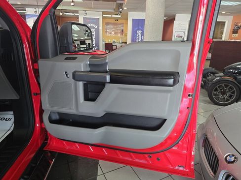 Used 2018 Ford F150 XLT w/ Equipment Group 302A Luxury image 12