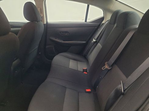 Used 2025 Nissan Sentra SV FWD image 18