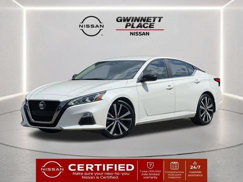 Certified 2021 Nissan Altima 2.5 SR FWD image 1
