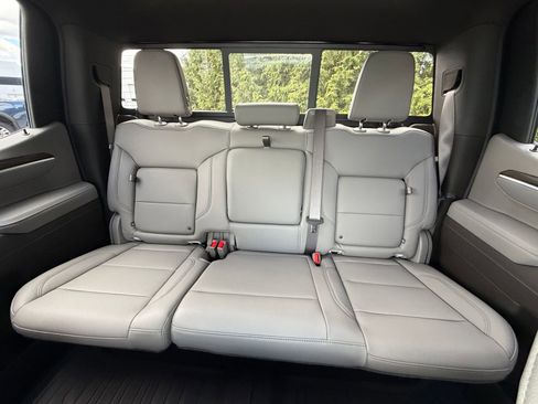 New 2026 GMC Sierra 1500 SLT w/ SLT Premium Plus Package AWD/4WD image 3
