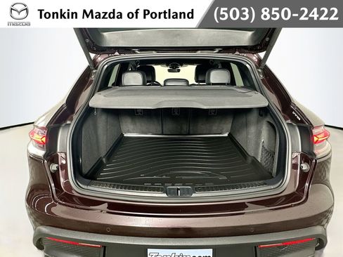 Used 2023 Porsche Macan Turbo AWD/4WD image 26