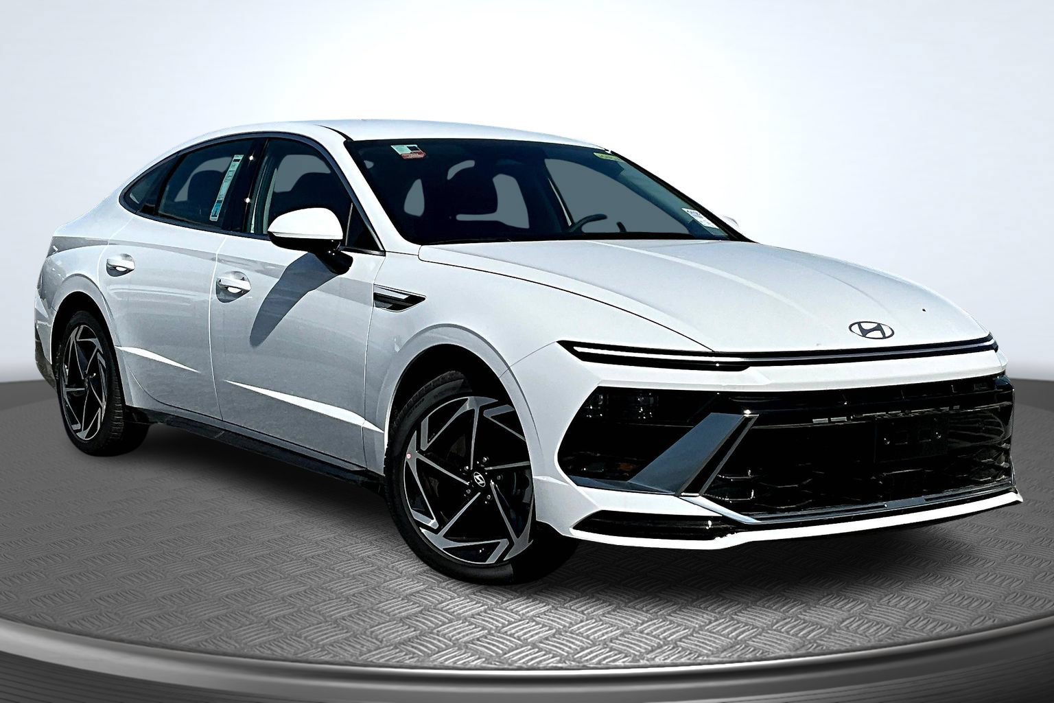 New 2026 Hyundai Sonata SEL FWD image 2