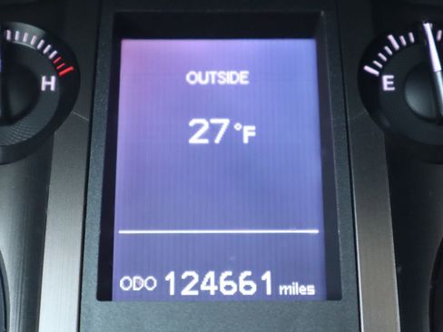 Used 2015 Lexus GX 460 w/ Premium Package image 46