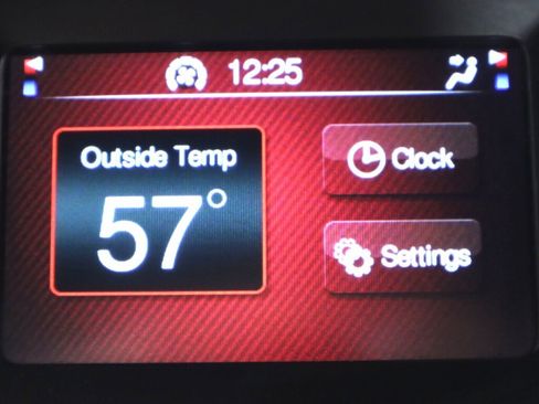 Used 2017 Dodge Charger SE w/ Blacktop Package RWD image 17