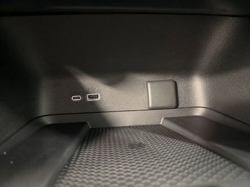 New 2026 Chevrolet Traverse LT w/ Midnight/Sport Edition AWD/4WD image 33