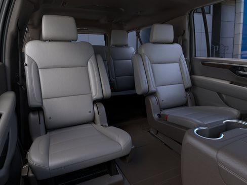 New 2026 Chevrolet Suburban Z71 w/ Z71 Off-Road Package AWD/4WD image 45