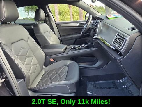 Used 2024 Volkswagen Atlas Cross Sport SE FWD image 17