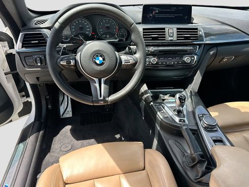 Used 2016 BMW M4 Convertible RWD image 23