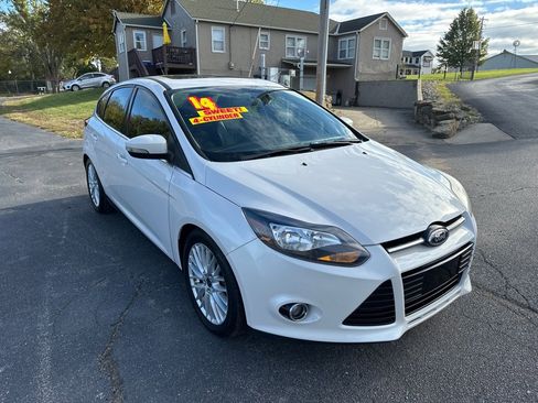 Used 2014 Ford Focus Titanium image 4