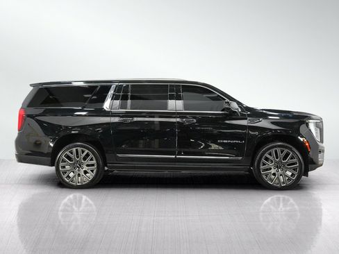 Used 2025 GMC Yukon XL Denali Ultimate AWD/4WD image 6