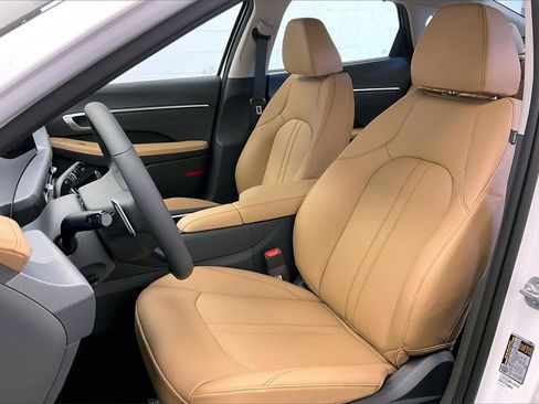 New 2026 Hyundai Sonata Limited image 9