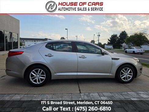 Used 2012 Kia Optima LX FWD image 3