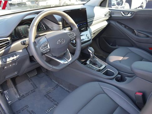 Used 2022 Hyundai Ioniq Limited image 3