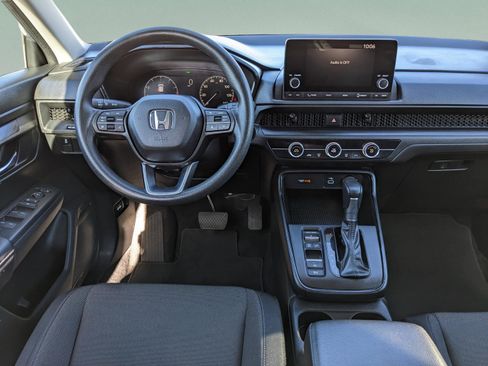 Used 2024 Honda CR-V LX image 12
