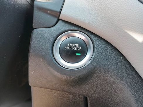 Used 2022 Chevrolet Equinox LT FWD image 10