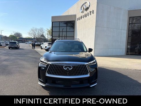 Certified 2026 INFINITI QX60 Luxe w/ Family Package image 3