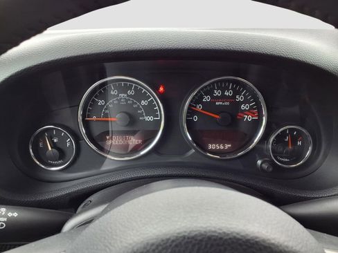 Used 2018 Jeep Wrangler Unlimited Rubicon AWD/4WD image 27