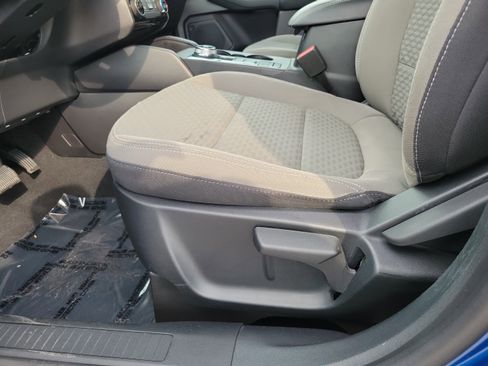 Used 2022 Ford Escape SE image 12