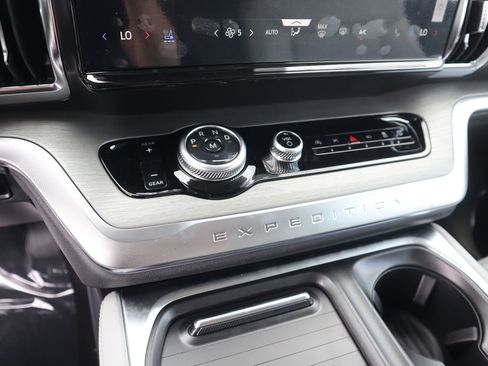 New 2026 Ford Expedition Platinum AWD/4WD image 7