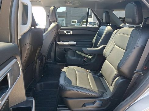 Certified 2023 Ford Explorer XLT w/ Equipment Group 202A AWD/4WD image 10