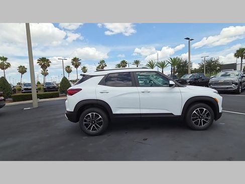 New 2026 Chevrolet TrailBlazer LT w/ Driver Confidence Package FWD image 16