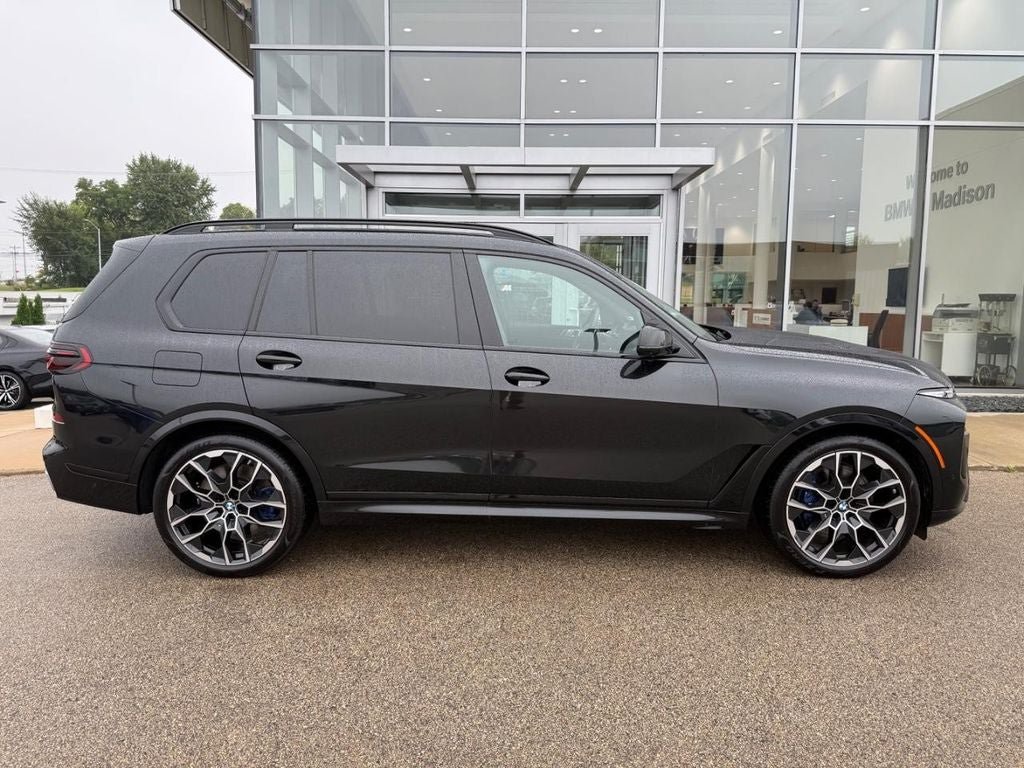 Used 2026 BMW X7 M60i AWD/4WD image 2