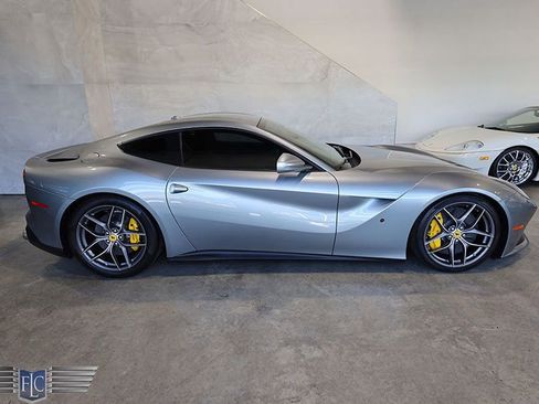 Used 2016 Ferrari F12 Berlinetta image 51