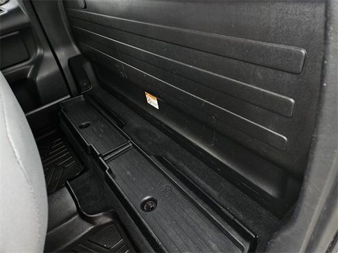 Used 2020 Toyota Tacoma SR image 3