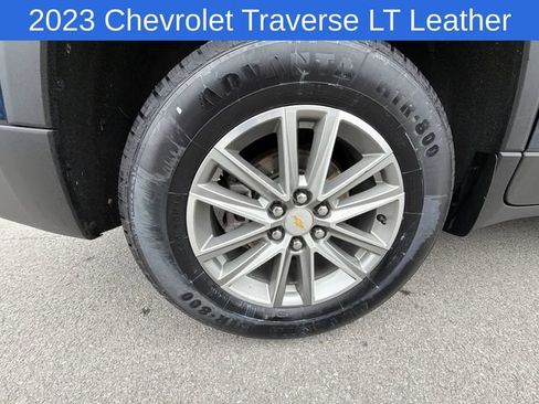 Used 2023 Chevrolet Traverse LT AWD/4WD image 18