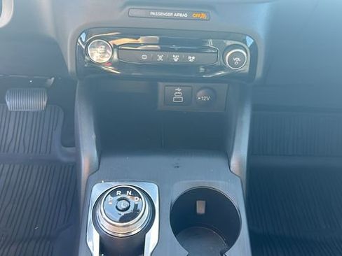 Certified 2025 Ford Escape SE w/ Class II Trailer Tow Package FWD image 21