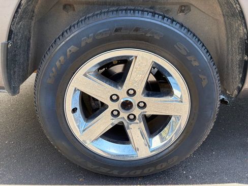Used 2017 RAM 1500 ST RWD image 7