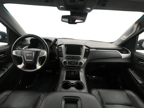 Used 2018 GMC Yukon XL SLT w/ Open Road Package image 10