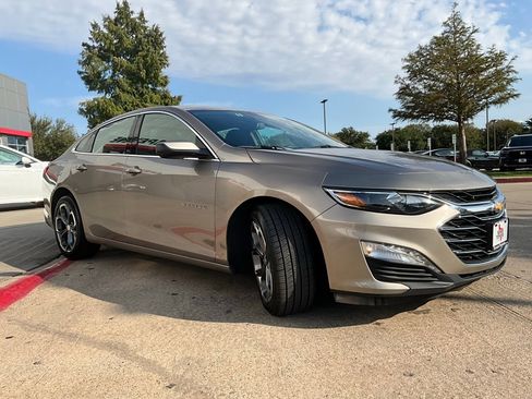 Used 2024 Chevrolet Malibu LT image 5