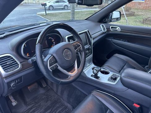 Used 2014 Jeep Grand Cherokee Overland w/ Advanced Technology Group image 26