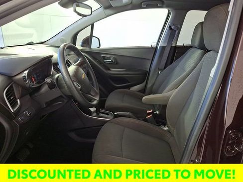 Used 2021 Chevrolet Trax LS w/ Tint and Cruise Package image 15